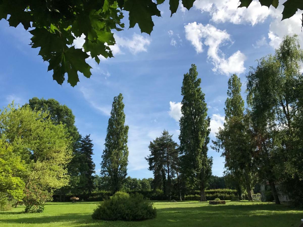 Le Domaine Du Mijarnier Bed and Breakfast Montbeugny Buitenkant foto